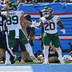 Jets make easy work of Robert Saleh’s Titans in Geno Smith’s triumphant start to second act