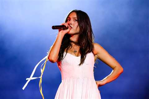 Olivia Rodrigo, Karol G & Stella Lefty: Which Pop Stars Won August 2026? Greatest Pop Stars Podcast