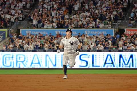 Anthony Volpe belts grand slam, gets curtain call in rousing Yankees return