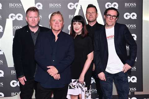 New Order’s Gillian Gilbert is Receiving Treatment For Cancer