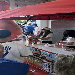 Dodgers fans inexplicably offered free beer at NLCS as ticket prices hit rock bottom
